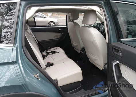 2021 Volkswagen Tiguan 2.0T Se/2.0T Se R-Line Black/2.0T Sel from USA, damaged, VIN 3VV2B7AX0MM012225